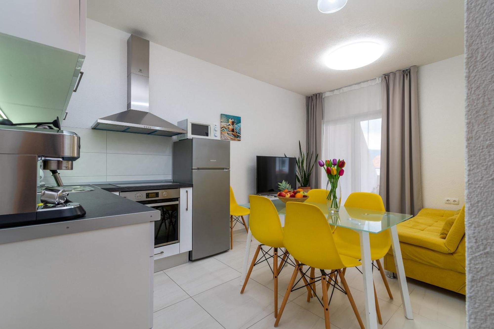 Apartments Brico - Heated Pool Trogir Eksteriør billede