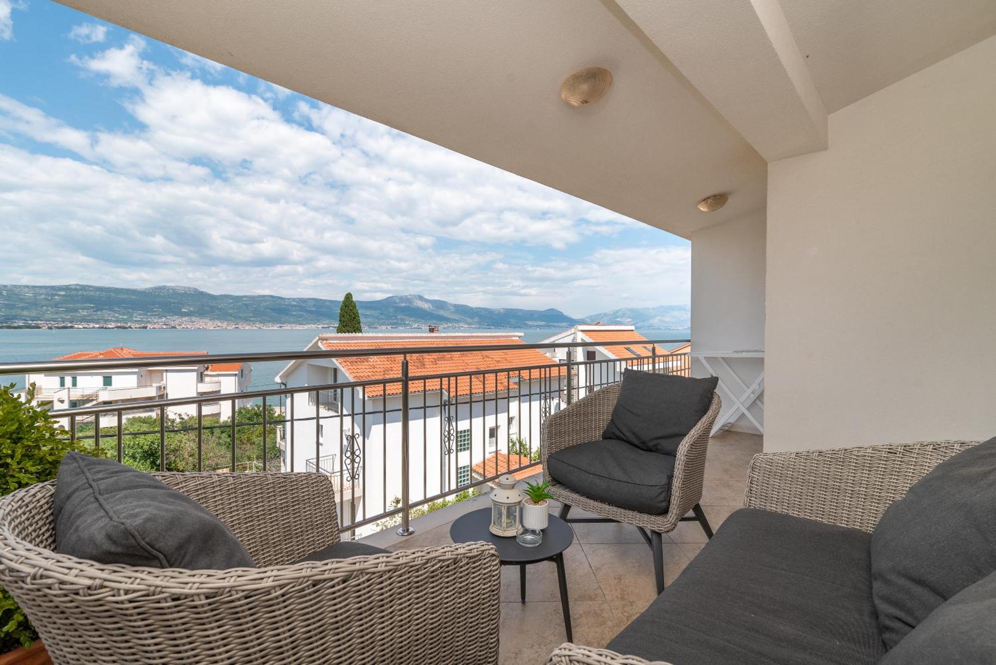 Apartments Brico - Heated Pool Trogir Eksteriør billede