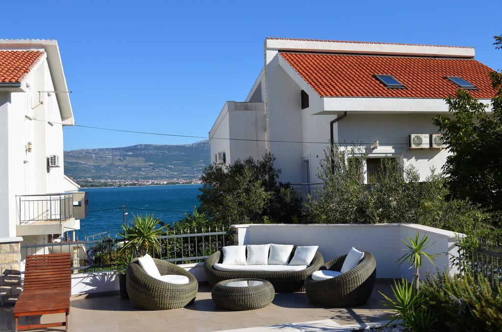 Apartments Brico - Heated Pool Trogir Eksteriør billede